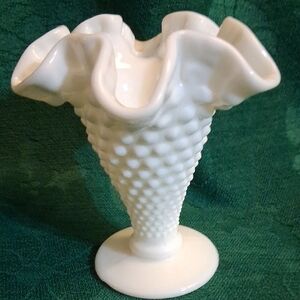 Vtg Small Fenton Milk Glass Hobnail Vase